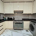 Cosy And Modern Flat For Families